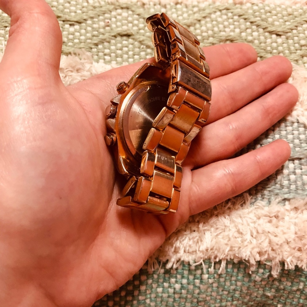 Kenneth Cole watch - Picture 13 of 13